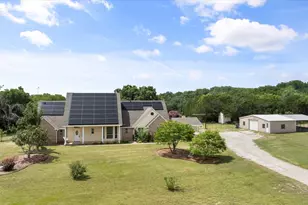 900 Hickey Ct, Granbury, TX 76049 - Photo 33