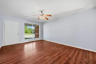 901 Maple St, Howe, TX 75459 - Photo 5