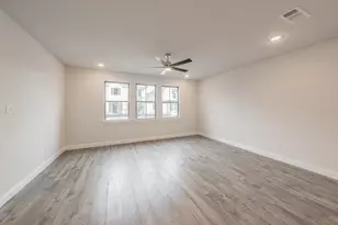 9709 Thorncrown Ln, Fort Worth, TX 76179 - Photo 15
