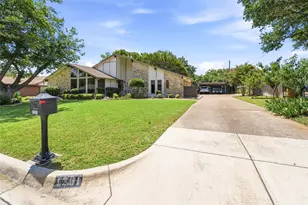 1201 Rockmoor Dr, Edgecliff Village, TX 76134 - Photo 27