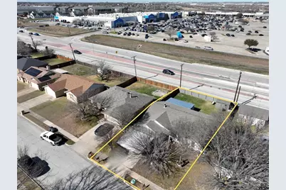 1324 N Creek Drive, Saginaw, TX 76179 - Photo 5