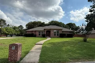 5700 Cherrywood Ln, Arlington, TX 76016 - Photo 1