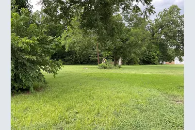 439 Dr Martin Luther King Jr Boulevard, Waxahachie, TX 75165 - Photo 1