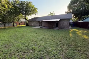 421 Smith Ave, Everman, TX 76140 - Photo 33