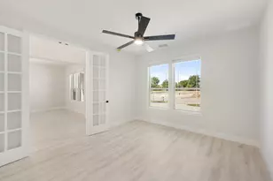 930 Cardinal Dr, Midlothian, TX 76065 - Photo 9