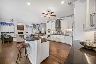 6400 Oak Hollow Dr, Burleson, TX 76028 - Photo 13