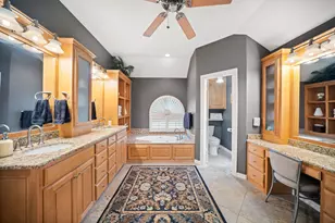6400 Oak Hollow Dr, Burleson, TX 76028 - Photo 19