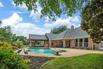 6400 Oak Hollow Drive, Burleson, TX 76028 - Photo 31