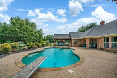 6400 Oak Hollow Drive, Burleson, TX 76028 - Photo 29