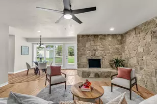 3905 Mountain Vista Dr, Granbury, TX 76048 - Photo 13