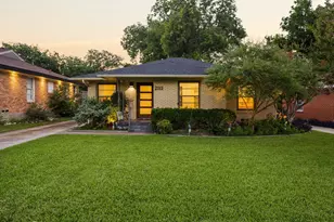 2111 Melbourne Ave, Dallas, TX 75224 - Photo 1
