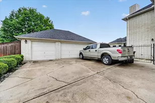 851 Bridle Path, Burleson, TX 76028 - Photo 39