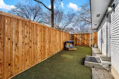 912 Glen Oaks Boulevard, Dallas, TX 75232 - Photo 13