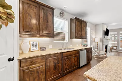 800 Kirby Drive, Lantana, TX 76226 - Photo 7