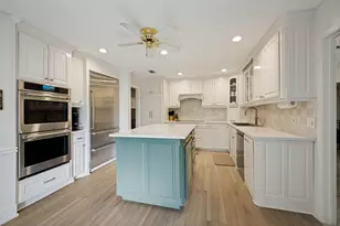 909 Edgecliff Dr, Bedford, TX 76022 - Photo 11