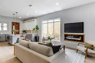 816 Premier Pkwy, Grand Prairie, TX 75051 - Photo 7