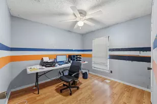 106 E Schreiber St, Garland, TX 75040 - Photo 17
