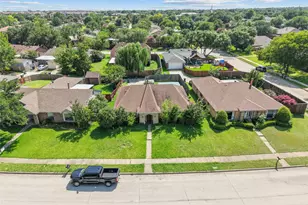 106 E Schreiber St, Garland, TX 75040 - Photo 25