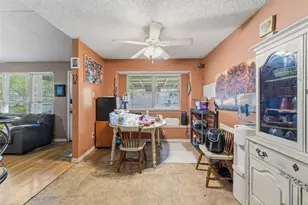 106 E Schreiber St, Garland, TX 75040 - Photo 11