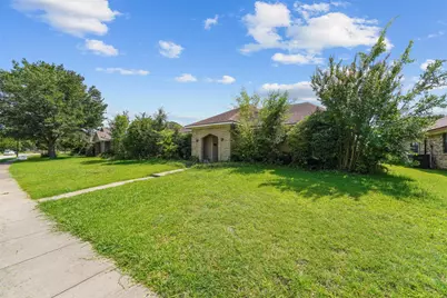 106 E Schreiber Street, Garland, TX 75040 - Photo 3