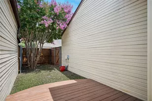 5829 Preston Valley Dr, Dallas, TX 75240 - Photo 23