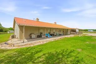 2400 Horsemans Dr, Stephenville, TX 76401 - Photo 23