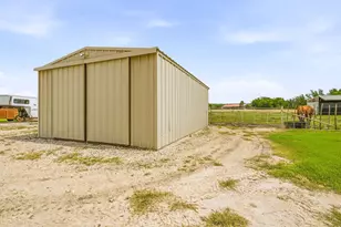 2400 Horsemans Dr, Stephenville, TX 76401 - Photo 21