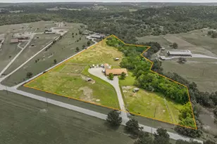 2400 Horsemans Dr, Stephenville, TX 76401 - Photo 23