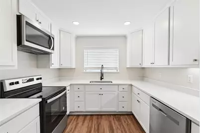 3618 Gillespie Street #102, Dallas, TX 75219 - Photo 15