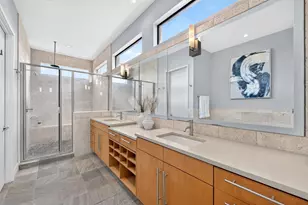 381 E Greenbriar Ln, Dallas, TX 75203 - Photo 31