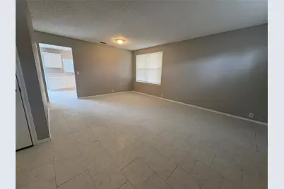 1817 Berkeley Drive, Glenn Heights, TX 75154 - Photo 3