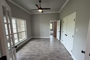 1039 Deer Is Ct, Azle, TX 76020 - Photo 3