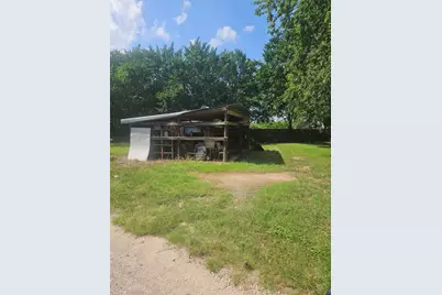 513 S Main Highway N, Springtown, TX 76082 - Photo 9