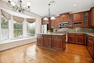 2634 Chambers Dr, Lewisville, TX 75067 - Photo 3
