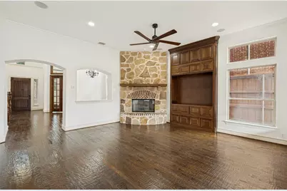 11292 Berkeley Hall Lane, Frisco, TX 75033 - Photo 5