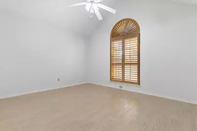 4204 Misty Meadow Drive, Fort Worth, TX 76133 - Photo 13