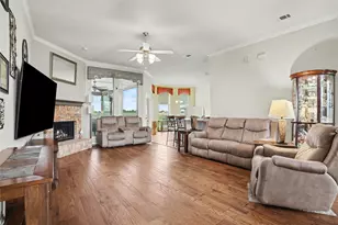 178 Chazlynn Ct, Waxahachie, TX 75165 - Photo 5