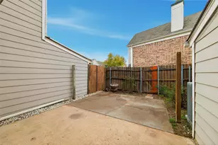 112 Churchill Ln, Euless, TX 76039 - Photo 27