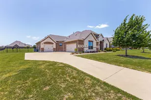 821 Abington Way, McLendon Chisholm, TX 75032 - Photo 3