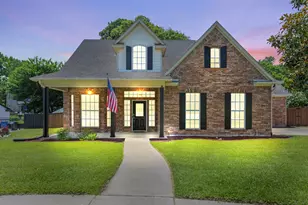 308 Leeward Cir, Azle, TX 76020 - Photo 1
