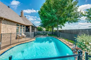 8115 Oak Hollow Dr, Arlington, TX 76001 - Photo 23