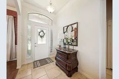 8115 Oak Hollow Drive, Arlington, TX 76001 - Photo 3