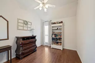 8115 Oak Hollow Dr, Arlington, TX 76001 - Photo 19