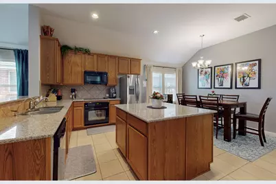 9412 Caliente Drive, McKinney, TX 75072 - Photo 5