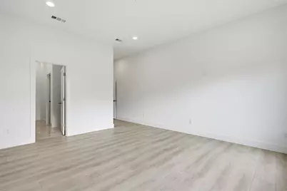 2622 Bainbridge Drive, Dallas, TX 75237 - Photo 29