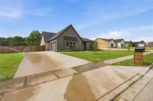 2622 Bainbridge Dr, Dallas, TX 75237 - Photo 39