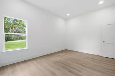 2622 Bainbridge Drive, Dallas, TX 75237 - Photo 23