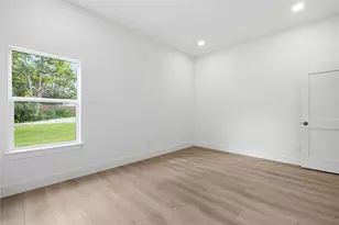 2622 Bainbridge Dr, Dallas, TX 75237 - Photo 23
