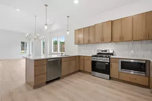 2622 Bainbridge Dr, Dallas, TX 75237 - Photo 7