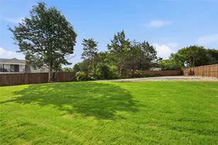 2622 Bainbridge Dr, Dallas, TX 75237 - Photo 31